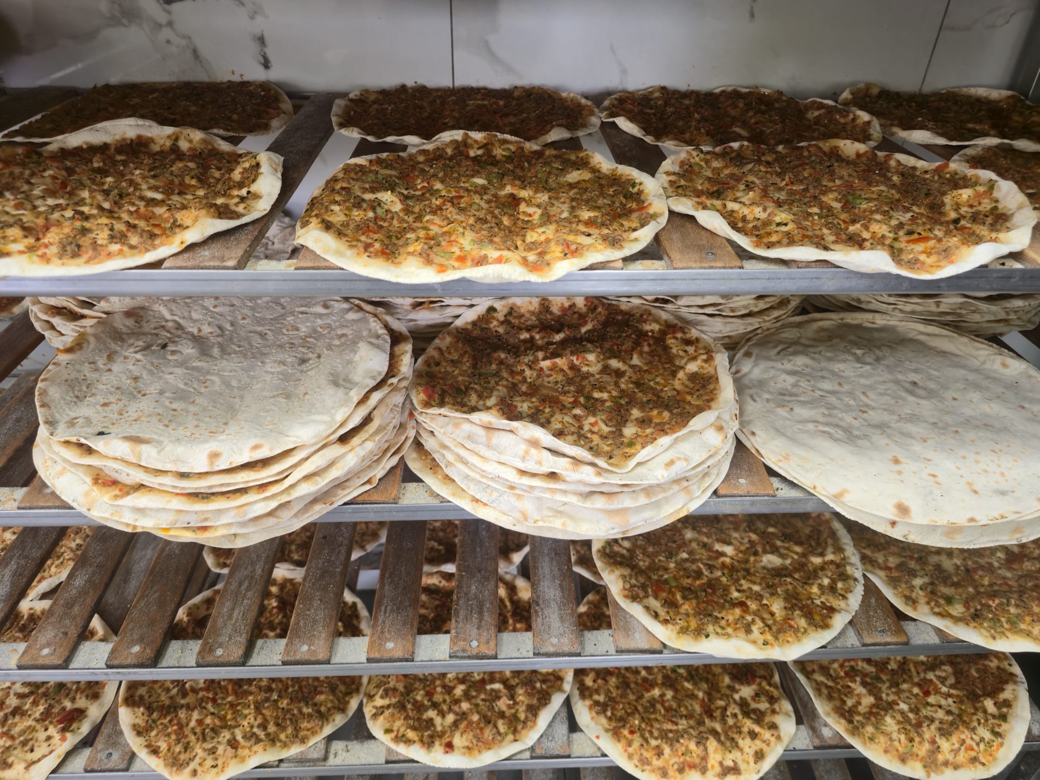 Turkse pizza lahmacun